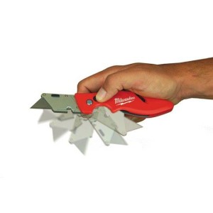 MILWAUKEE NOŻYK Z WYMIENNYM OSTRZEM TRAPEZOWYM FASTBACK